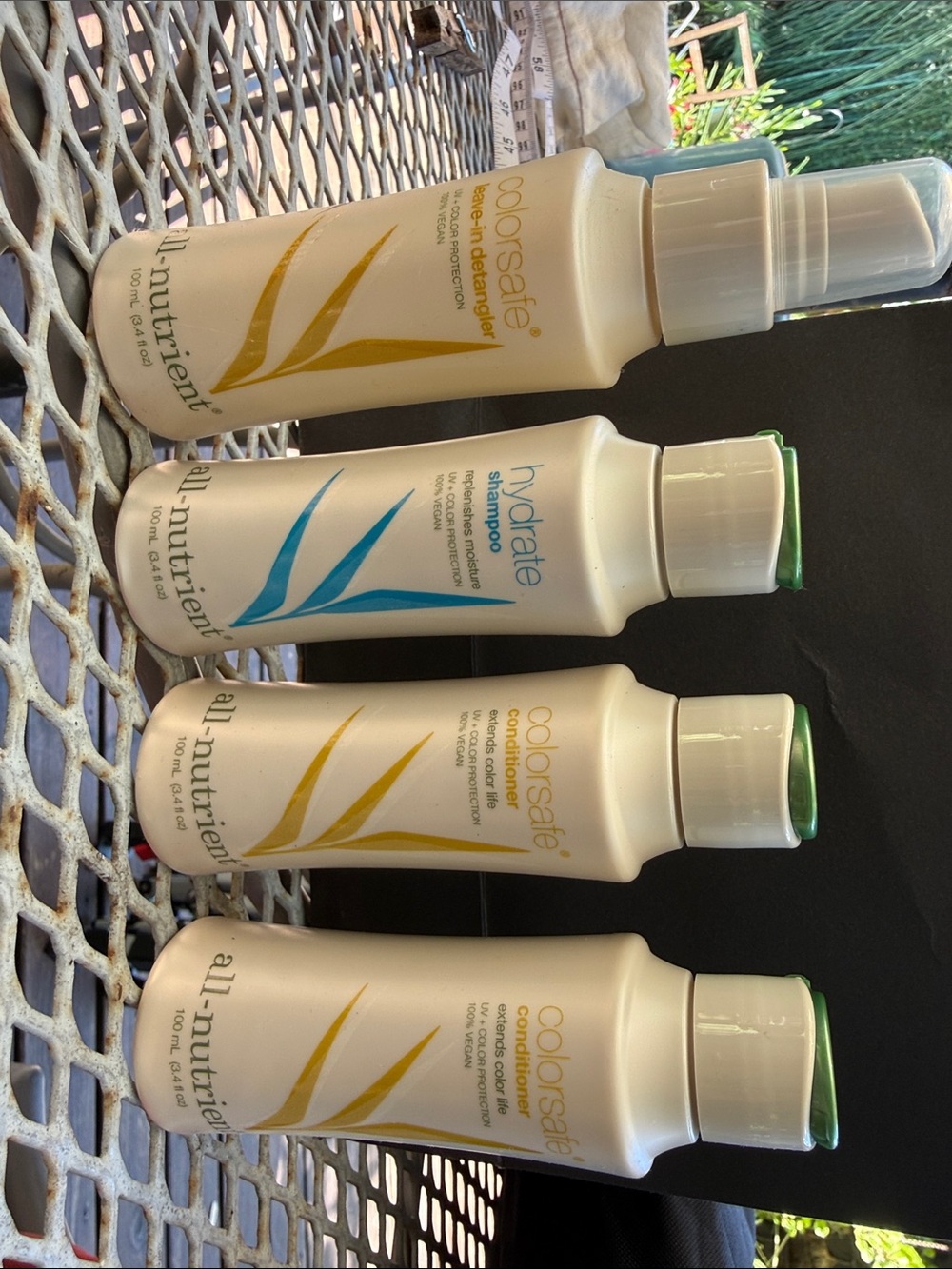 Hydrate Shampoo - White / Blue
